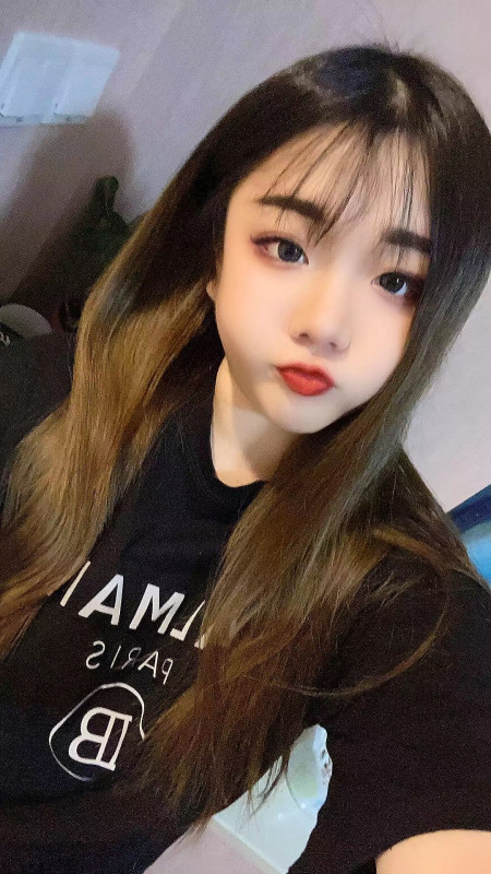 姑苏火车站大胸妹子